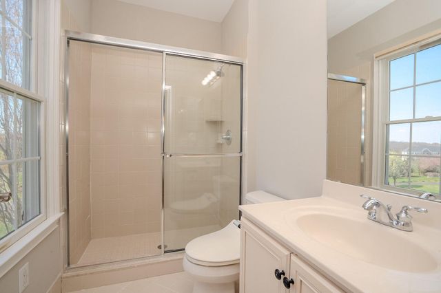 24 HAYHURST DR, Newtown, PA 18940