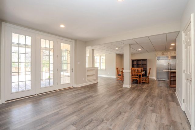 24 HAYHURST DR, Newtown, PA 18940