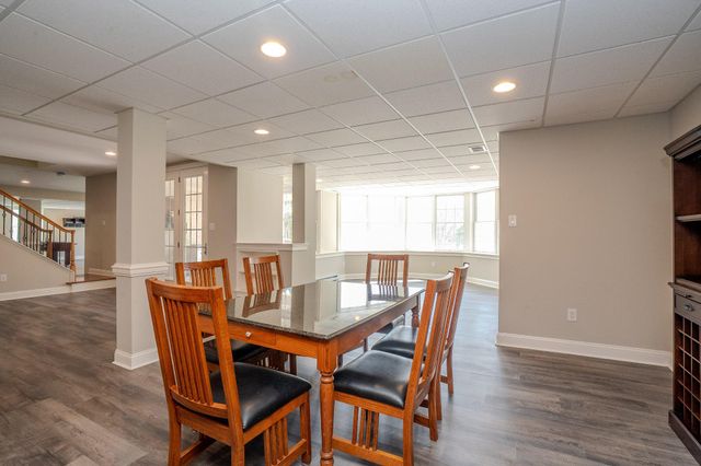 24 HAYHURST DR, Newtown, PA 18940