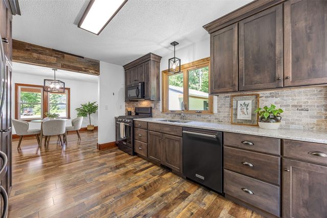 1388 Hickory Hollow Rd. NE, Solon, IA 52333