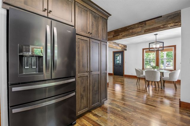 1388 Hickory Hollow Rd. NE, Solon, IA 52333