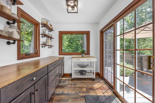 1388 Hickory Hollow Rd. NE, Solon, IA 52333