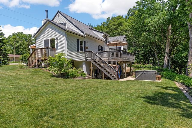 1388 Hickory Hollow Rd. NE, Solon, IA 52333