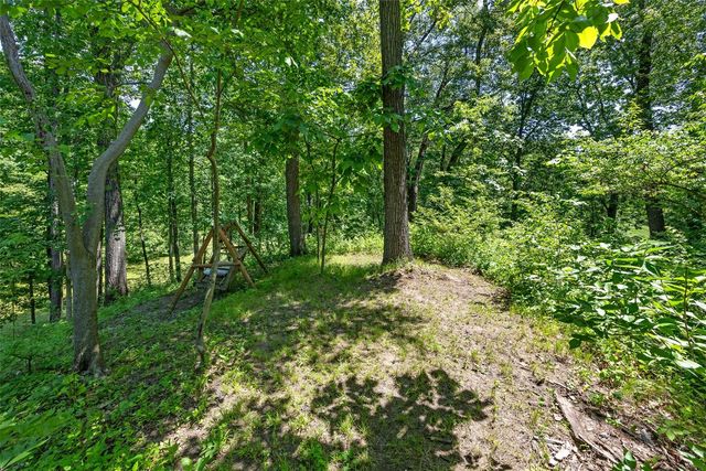 1388 Hickory Hollow Rd. NE, Solon, IA 52333
