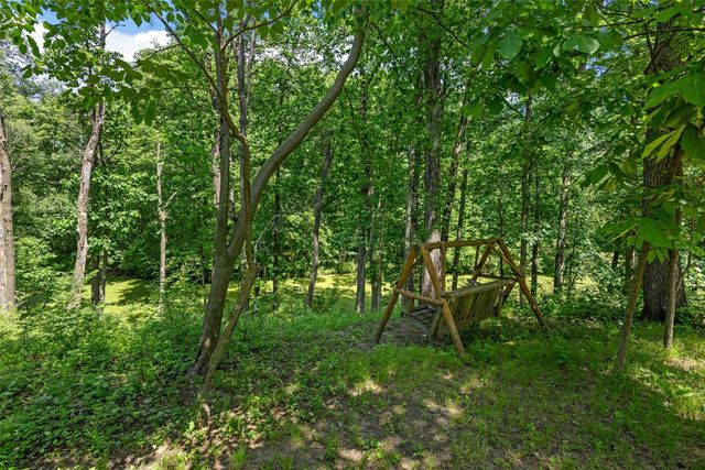 1388 Hickory Hollow Rd. NE, Solon, IA 52333