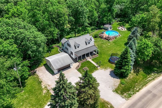 1388 Hickory Hollow Rd. NE, Solon, IA 52333