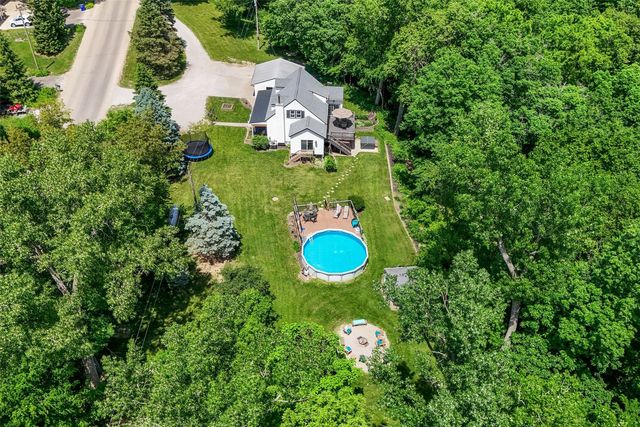 1388 Hickory Hollow Rd. NE, Solon, IA 52333