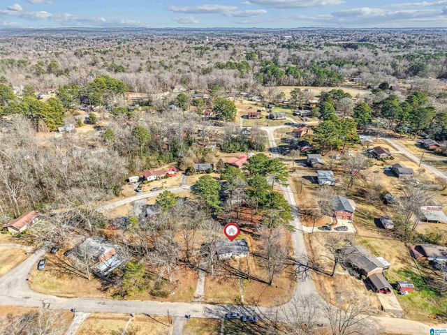 5601 CRESTVIEW DRIVE, Adamsville, AL 35005