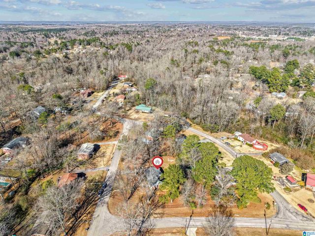 5601 CRESTVIEW DRIVE, Adamsville, AL 35005