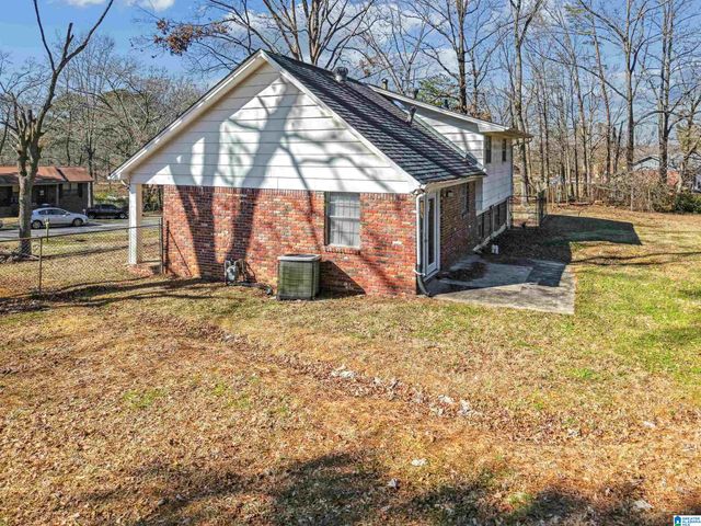 5601 CRESTVIEW DRIVE, Adamsville, AL 35005