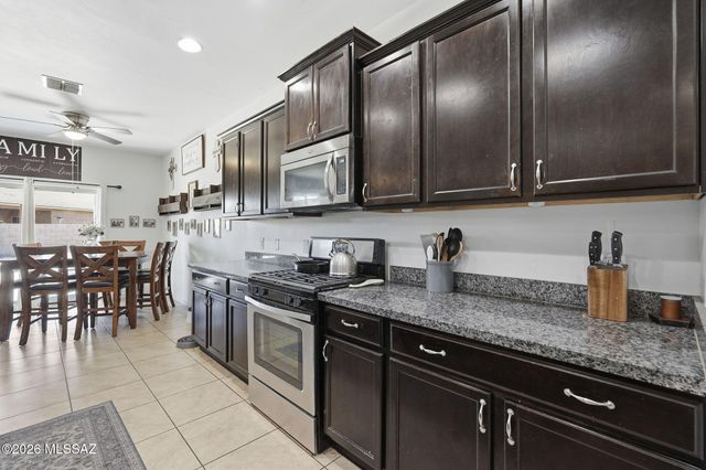 14147 N Stone Pendant Way, Marana, AZ 85658