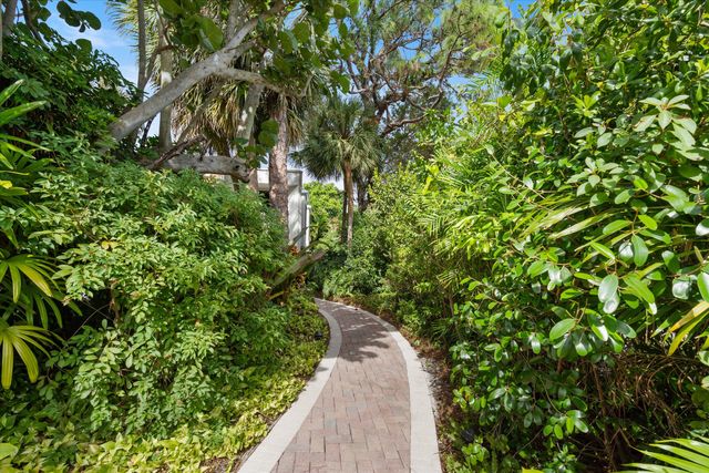 815 Tangerine Way, Delray Beach, FL 33483