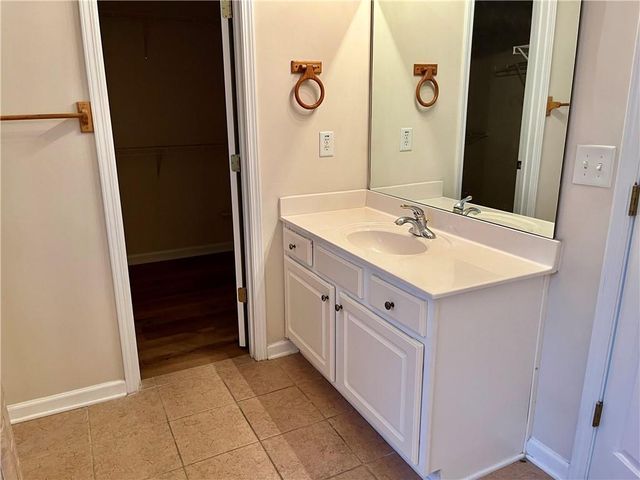 283 Grand Ashbury Lane, Buford, GA 30518