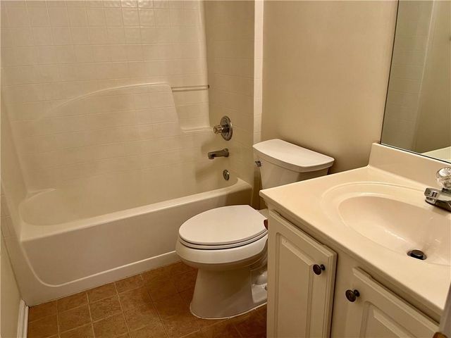 283 Grand Ashbury Lane, Buford, GA 30518