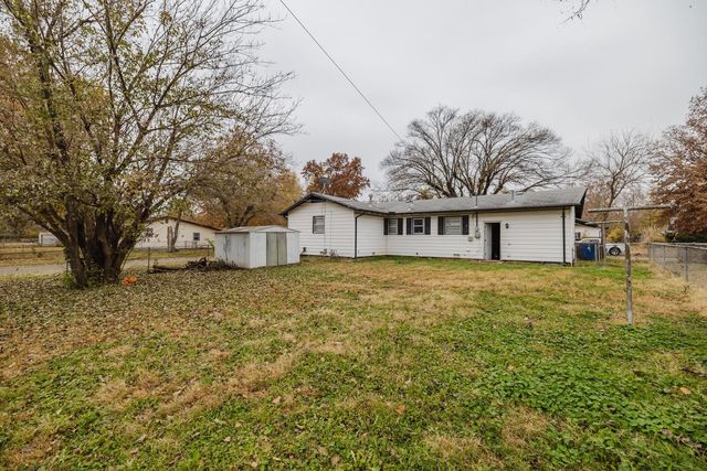 1400 N El Paso, Derby, KS 67037