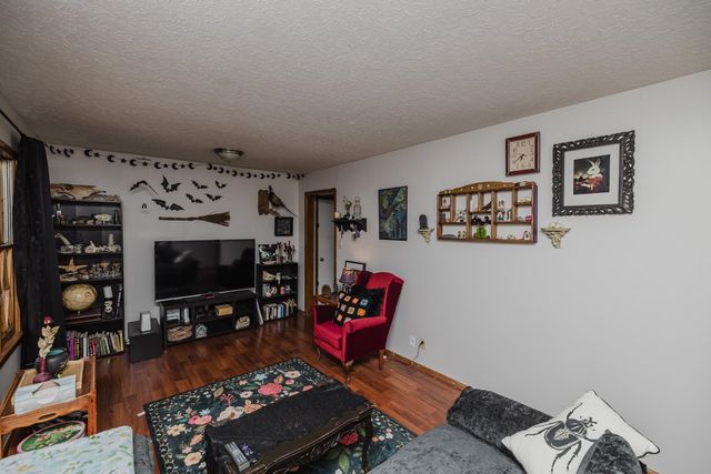 1400 N El Paso, Derby, KS 67037