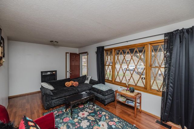 1400 N El Paso, Derby, KS 67037