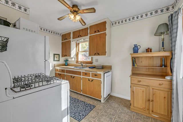 N6997 Oakwood ROAD, Whitewater, WI 53190