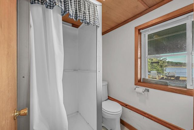 N6997 Oakwood ROAD, Whitewater, WI 53190