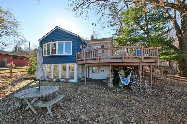 N6997 Oakwood ROAD, Whitewater, WI 53190