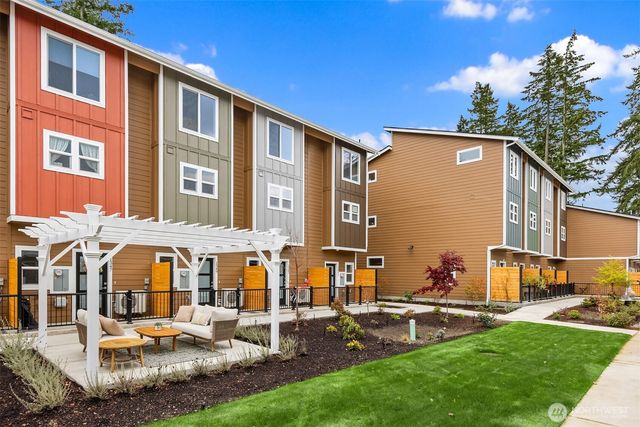 1359 Nolta Loop NE, Bainbridge Island, WA 98110