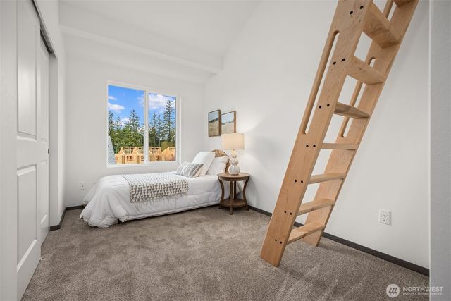 1359 Nolta Loop NE, Bainbridge Island, WA 98110