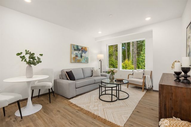 1359 Nolta Loop NE, Bainbridge Island, WA 98110