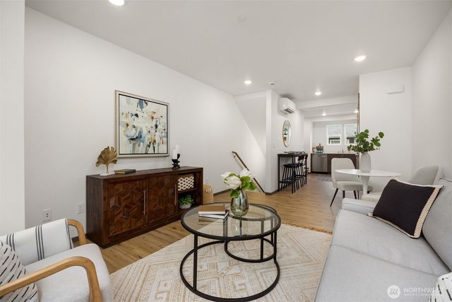 1359 Nolta Loop NE, Bainbridge Island, WA 98110