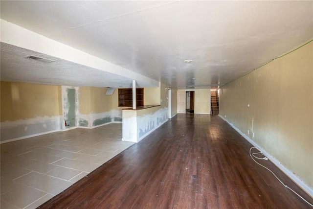 7000 Rowland Avenue, Kansas City, KS 66109