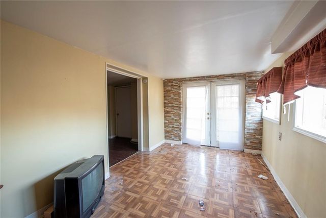 7000 Rowland Avenue, Kansas City, KS 66109