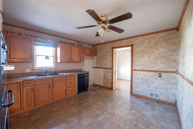 7000 Rowland Avenue, Kansas City, KS 66109