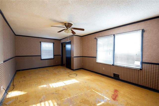 7000 Rowland Avenue, Kansas City, KS 66109