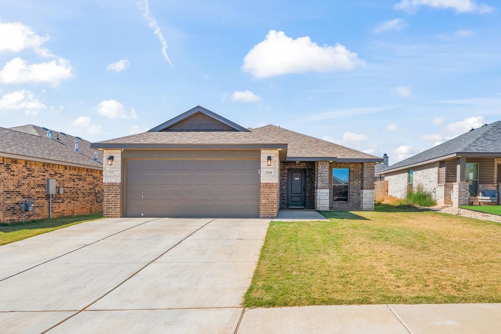 3209 Durham Avenue, Wolfforth, TX 79382