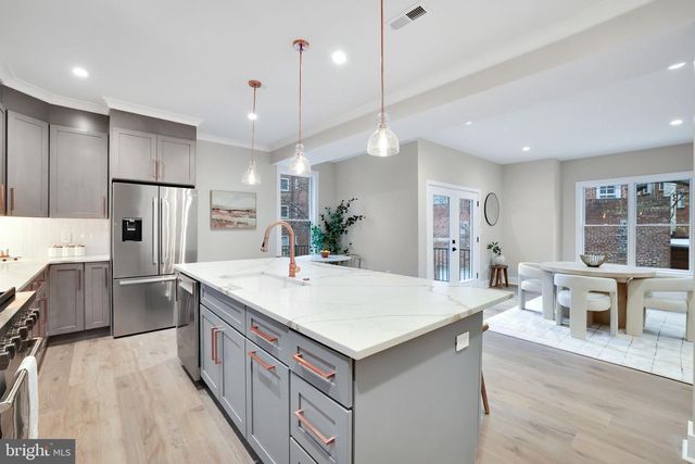 3740 KANAWHA ST NW, Washington, DC 20015