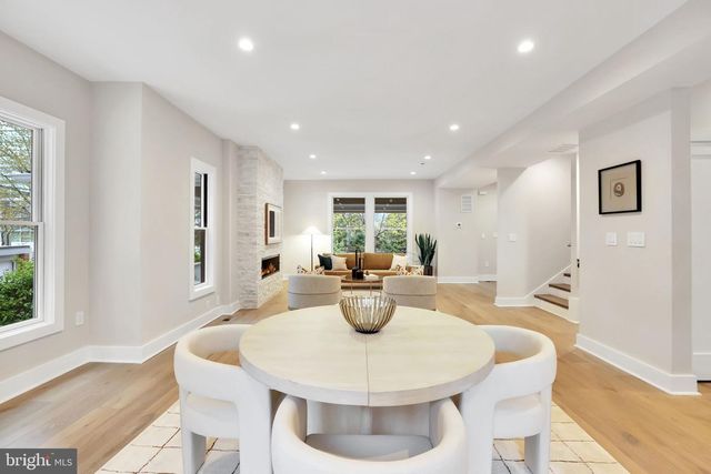 3740 KANAWHA ST NW, Washington, DC 20015