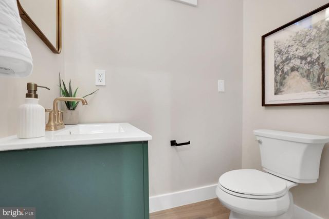 3740 KANAWHA ST NW, Washington, DC 20015