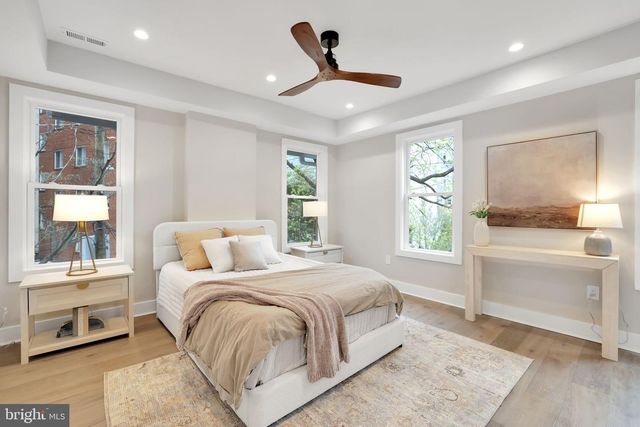 3740 KANAWHA ST NW, Washington, DC 20015