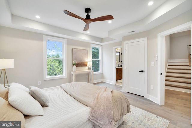 3740 KANAWHA ST NW, Washington, DC 20015