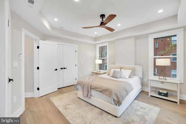 3740 KANAWHA ST NW, Washington, DC 20015