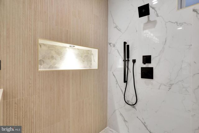 3740 KANAWHA ST NW, Washington, DC 20015