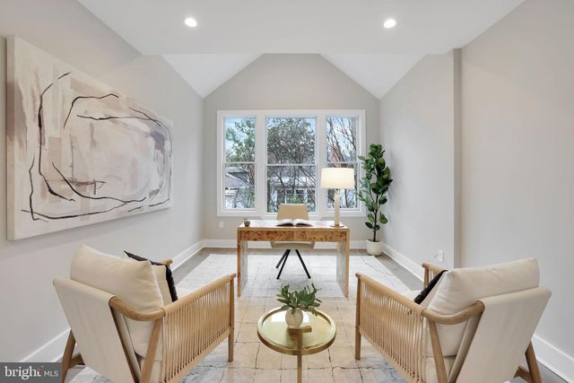 3740 KANAWHA ST NW, Washington, DC 20015