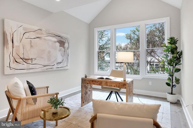 3740 KANAWHA ST NW, Washington, DC 20015