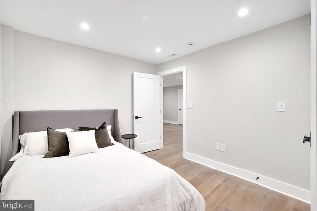 3740 KANAWHA ST NW, Washington, DC 20015