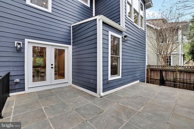 3740 KANAWHA ST NW, Washington, DC 20015