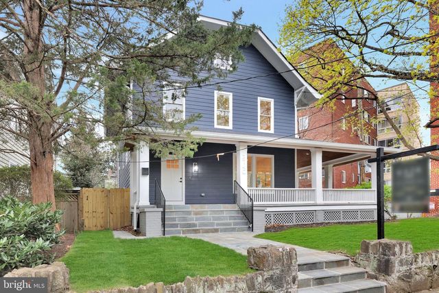 3740 KANAWHA ST NW, Washington, DC 20015