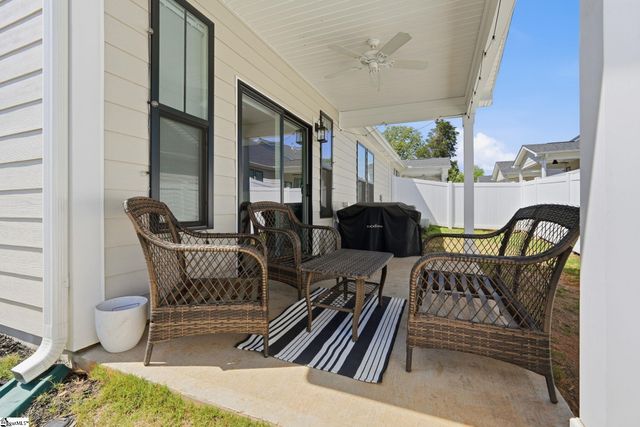 400 Water Garden Place, Simpsonville, SC 29681