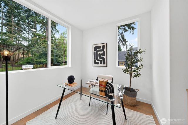 8512 15th Avenue NE, Seattle, WA 98115