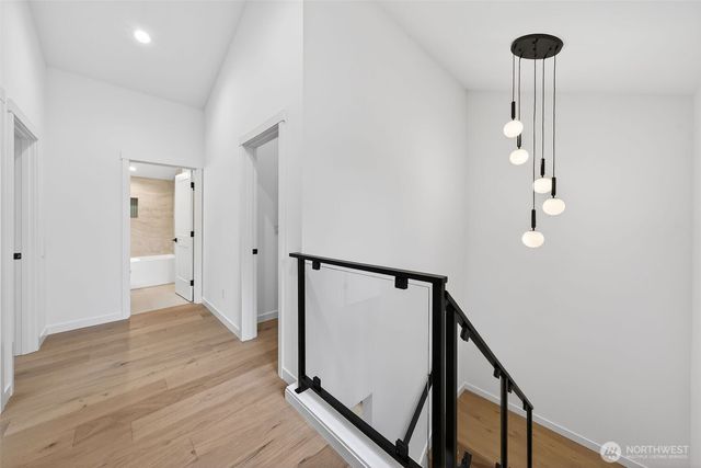 8512 15th Avenue NE, Seattle, WA 98115