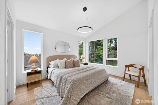 8512 15th Avenue NE, Seattle, WA 98115