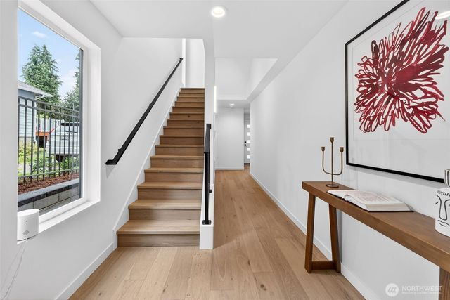 8512 15th Avenue NE, Seattle, WA 98115